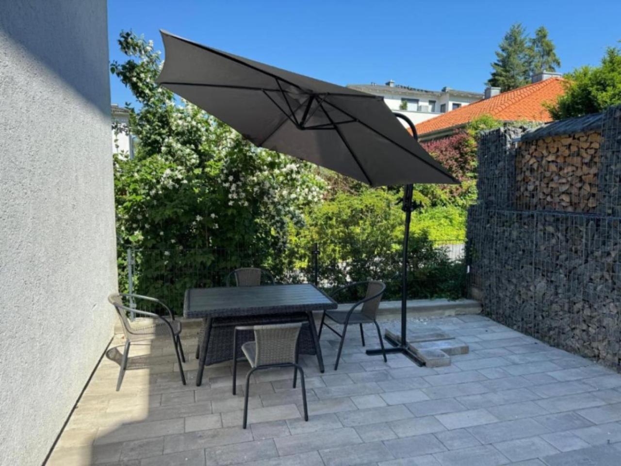 Ferienwohnung "Jumbo" In Coburg ! - 100Mq Im Og1 Mit Privatparkplatz & Balkon Buitenkant foto